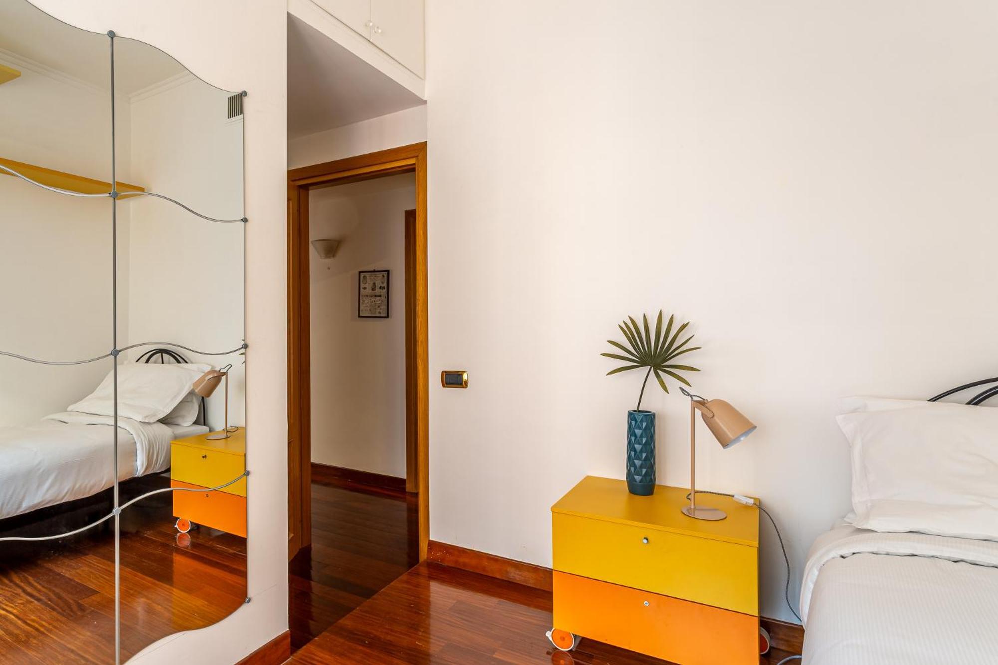 Iflat The House - Spacious & Rom