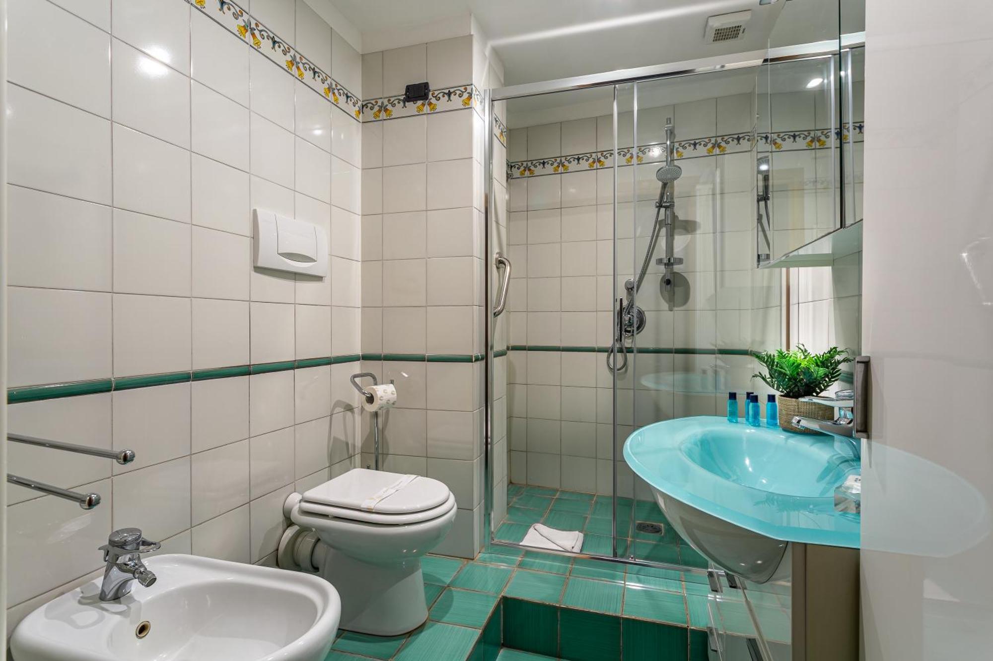 Iflat The House - Spacious & Apartment *